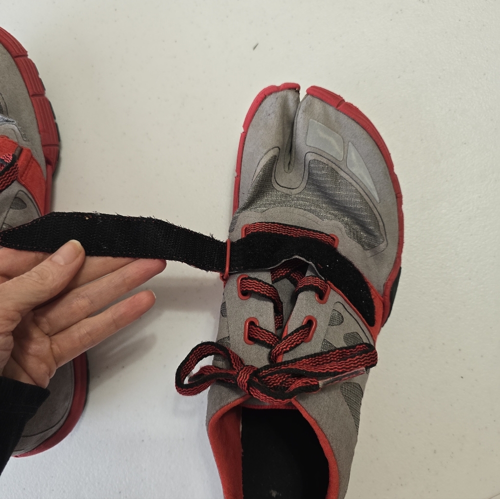 Topo M-RX‎ Split Toe Cross Training Shoes  Men's 10 Red Grey - Picture 8 of 10